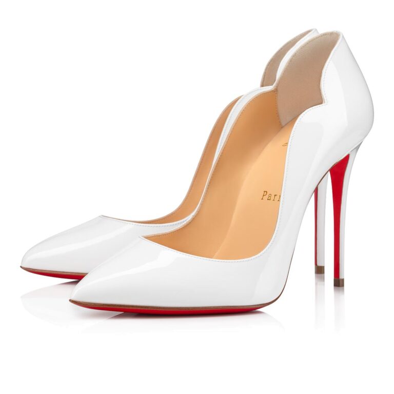 How to remove stains from white patent leather?