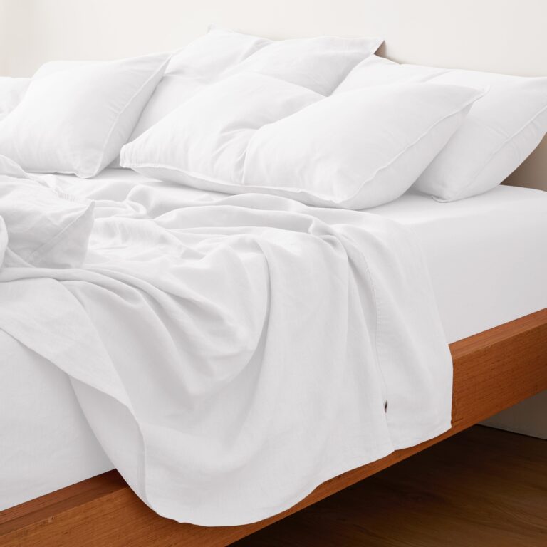 How to remove oil stains from sheets?